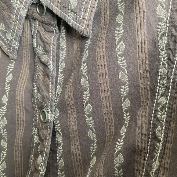 The North Face Women’s Button (Snap) Up Shirt 3/4 Sleeve w/ Roll Tabs Brown Sz M - Picture 7 of 9